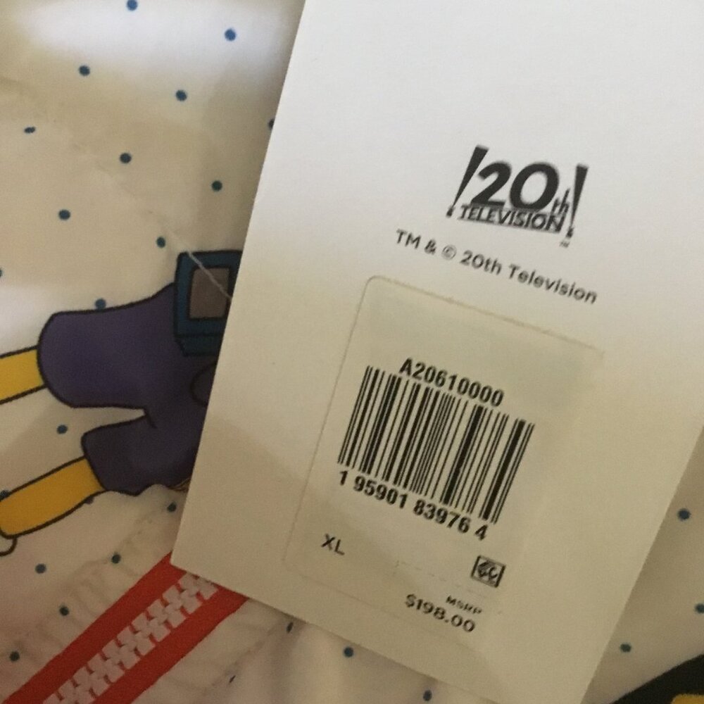 Levi's  The Simpsons Puffer jacket size XL New oversized UNISEX - Picture 2 of 4